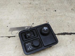 perekliucatel-regulirovki-zerkal-korrektor-far-nissan-almera-n16-art-103424