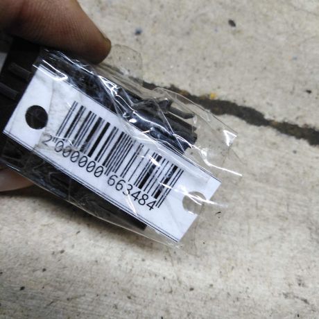 knopka-avariinoi-signalizacii-volkswagen-jetta-5-art-103680-big-1