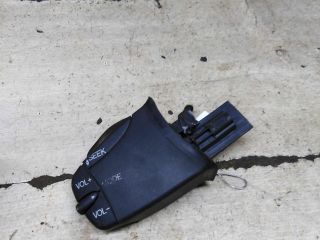 perekliucatel-magnitoly-podrulevoi-ford-mondeo-3-art-103957