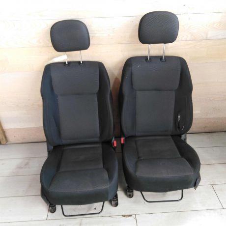 sidene-perednie-geely-emgrand-x7-art-104370-big-0