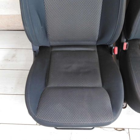sidene-perednie-geely-emgrand-x7-art-104370-big-1