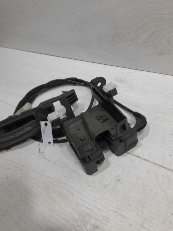 zamok-pravyi-spinki-sidenia-zadnego-volvo-s80-art-104760-big-2