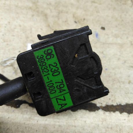 perekliucatel-povorotov-chevrolet-lanos-i-art-104858-big-1