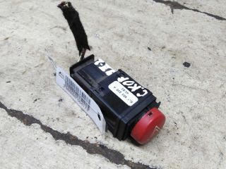 knopka-avariinoi-signalizacii-seat-cordoba-ii-art-104966