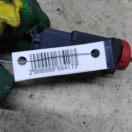 knopka-avariinoi-signalizacii-seat-cordoba-ii-art-104966-big-2