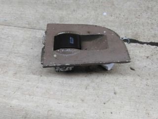 knopka-steklopodieemnika-audi-a6-c5-art-105009