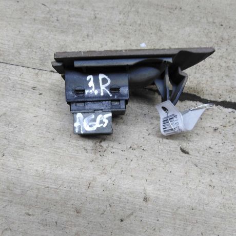 knopka-steklopodieemnika-audi-a6-c5-art-105009-big-1