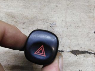 knopka-avariinoi-signalizacii-ford-maverick-ii-art-105246