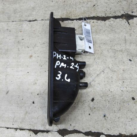 knopka-steklopodieemnika-zadniaia-renault-megane-ii-art-105512-big-2