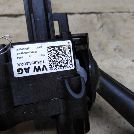 perekliucatel-podrulevoi-v-sbore-volkswagen-jetta-vi-art-105593-big-3