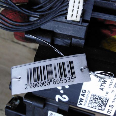 perekliucatel-podrulevoi-v-sbore-volkswagen-jetta-vi-art-105593-big-7