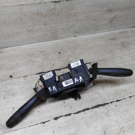 perekliucatel-podrulevoi-v-sbore-renault-logan-i-art-105808-big-0