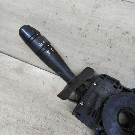 perekliucatel-podrulevoi-v-sbore-renault-logan-i-art-105808-big-1