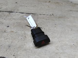 knopka-avariinoi-signalizacii-ford-focus-2-dorestailing-art-106017