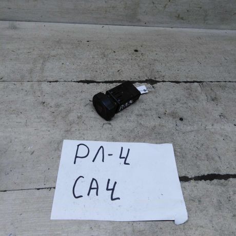 knopka-avariinoi-signalizacii-renault-logan-i-art-106230-big-1