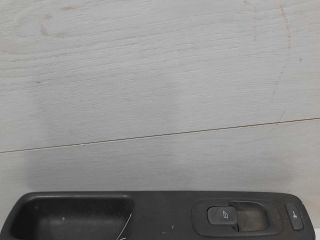 knopka-steklopodieemnika-peredniaia-pravaia-volvo-s80-art-106502