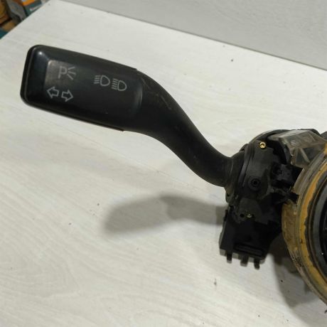 podrulevoi-perekliucatel-v-sbore-audi-a4-b6-art-107233-big-4