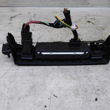 knopka-podogreva-sidenii-informacionnyi-displei-toyota-corolla-x-e140-e150-art-107828-big-3