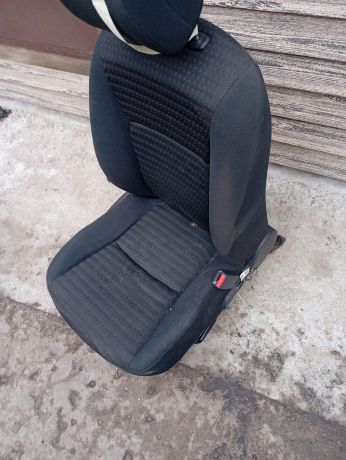 sidene-perednee-toyota-corolla-x-e140-e150-art-107887-big-5