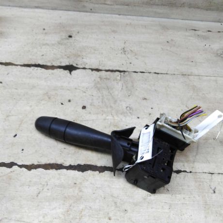 perekliucatel-dvornikov-renault-logan-i-art-108899-big-5