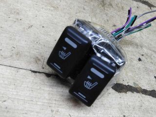 knopka-obogreva-sidenii-nissan-tiida-i-art-109940