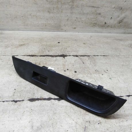 knopka-steklopodieemnika-rucka-zadniaia-pravaia-nissan-tiida-i-art-110091-big-2