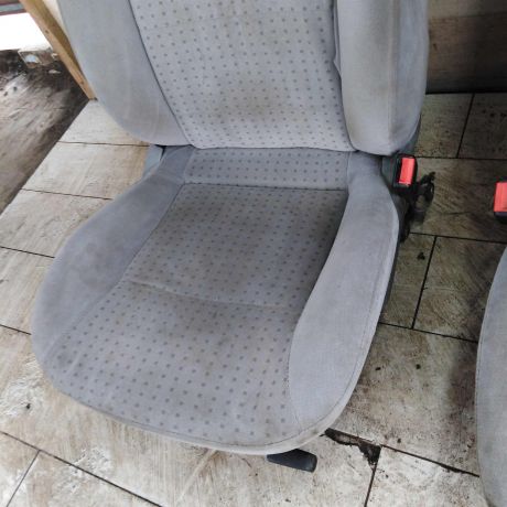 sidene-perednee-volkswagen-passat-b5-volkswagen-passat-b5-gp-defekty-na-foto-art-110093-big-1