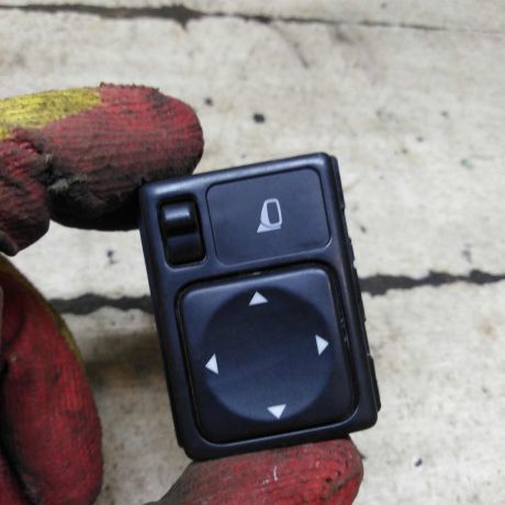 perekliucatel-regulirovki-zerkal-nissan-tiida-i-art-110184-big-0