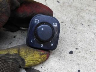 perekliucatel-regulirovki-zerkal-volkswagen-passat-b6-art-110256