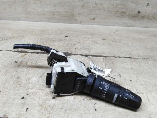 perekliucatel-dvornikov-nissan-tiida-i-art-110307