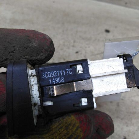 knopka-esp-volkswagen-passat-b6-art-110570-big-4