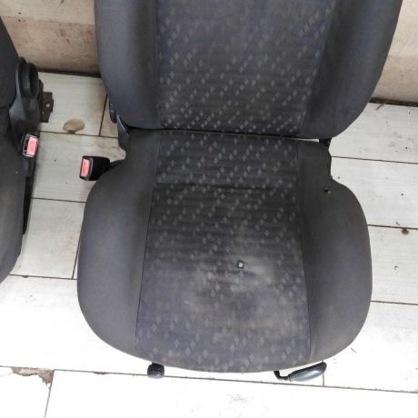 sidene-perednee-ford-focus-1-art-110842-big-3