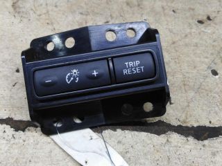 knopki-upravleniia-iarkost-paneli-nissan-qashqai-ii-restailing-art-111030