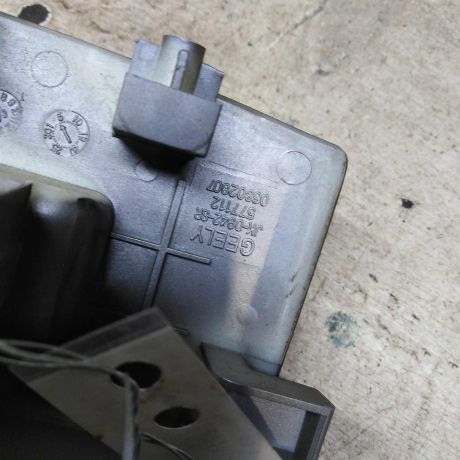 knopka-steklopodieemnika-zadniaia-levaia-geely-emgrand-ec7-art-111040-big-4