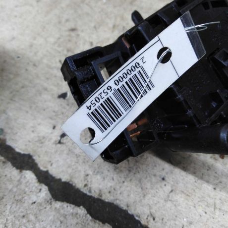 perekliucatel-dvornikov-geely-emgrand-ec7-art-111075-big-2