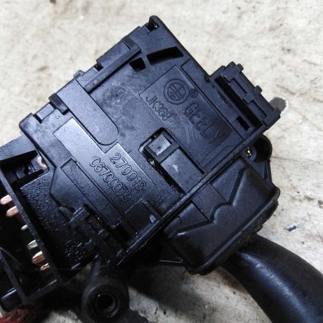 perekliucatel-dvornikov-geely-emgrand-ec7-art-111075-big-5