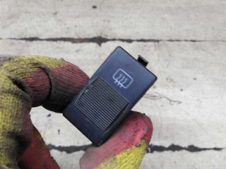 knopka-obogreva-stekla-audi-a4-b5-art-111250