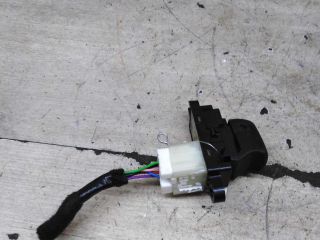 knopka-steklopodieemnika-zadniaia-nissan-qashqai-ii-restailing-art-111300