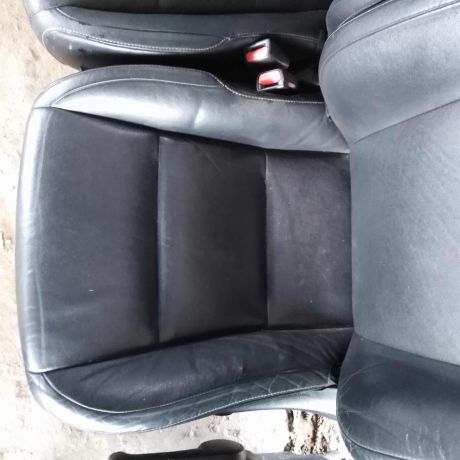 salon-kozanyi-toyota-rav4-iv-xa40-art-111329-big-4