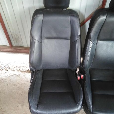 salon-kozanyi-toyota-rav4-iv-xa40-art-111329-big-5