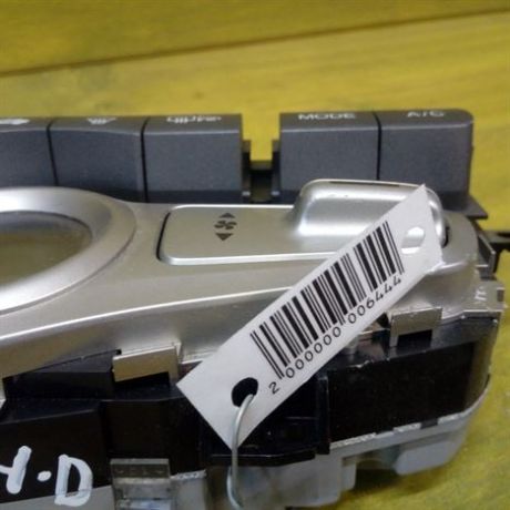 blok-upravleniia-klimatom-honda-jazz-art-10723-big-1