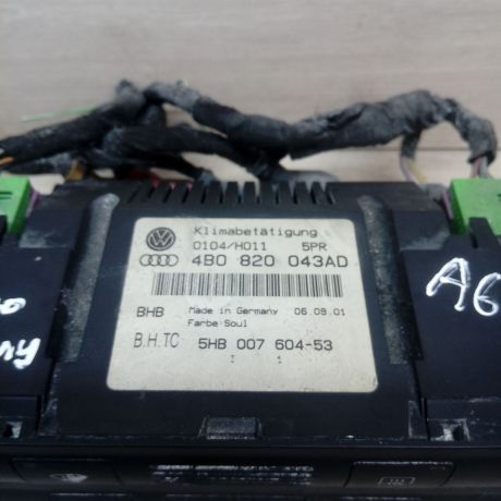 blok-upravleniia-klimatom-audi-a6-c5-art-11591-big-1