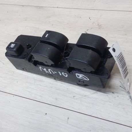 blok-upravleniia-steklopodieemnikami-mitsubishi-lancer-10-art-13393-big-0