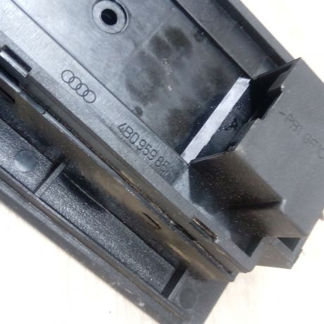 blok-upravleniia-steklopodieemnikami-audi-a6-c5-art-13502-big-2