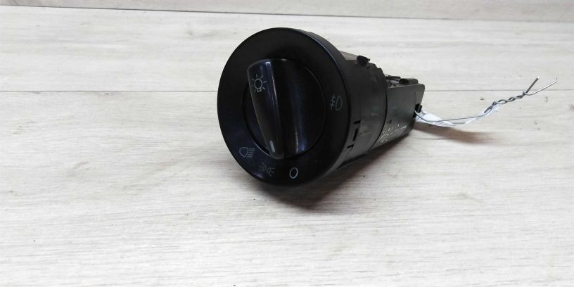 blok-upravleniia-svetom-volkswagen-sharan-art-13942-big-1