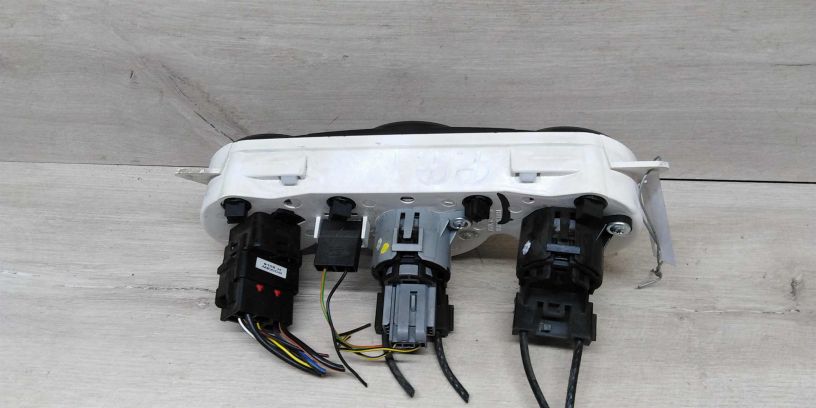 blok-upravleniia-peckoi-ford-focus-1-art-14044-big-1