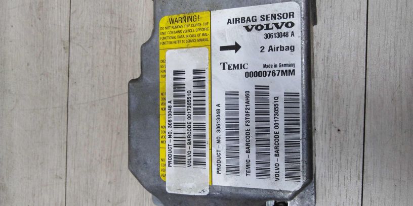 blok-upravleniia-air-bag-volvo-s40-art-14328-big-1