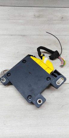 blok-upravleniia-air-bag-renault-logan-art-15049-big-2