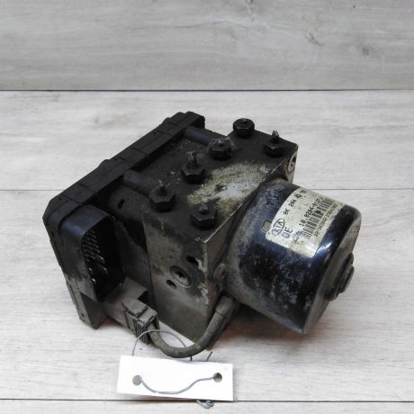 blok-upravleniia-abs-kia-clarus-ii-art-15578-big-0