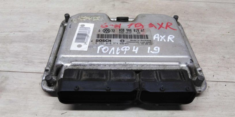 ebu-volkswagen-golf-4-art-15678-big-0